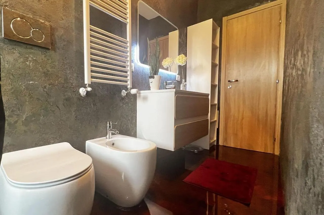 Appartamento Prestigioso Trilocale Sui Navigli Con A/C & Wi-Fi Milano Italia